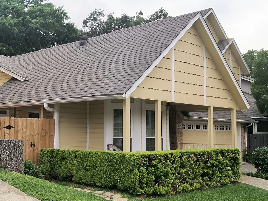 yellow roof wick bs e Roofer Conroe